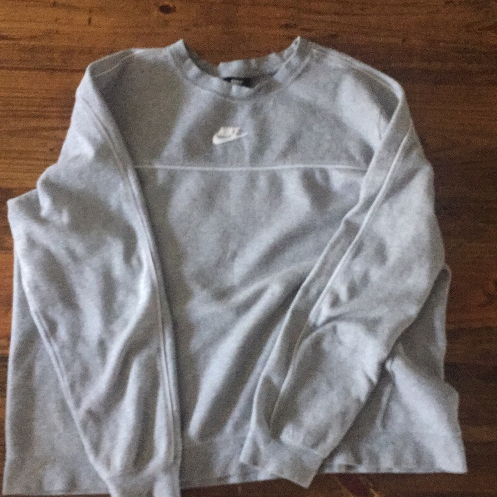 Gently used gray Nike crew sweatshirt
